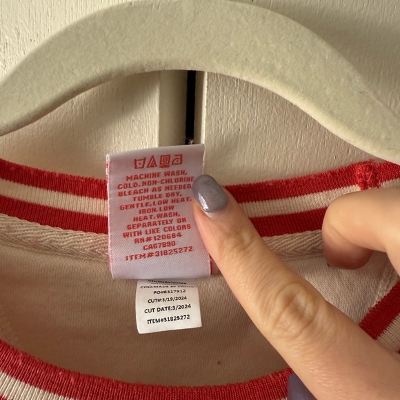 Sanrio Hello Kitty and Friends Crewneck Embroidered Sweatshirt — Exclusive - Picture 7 of 9